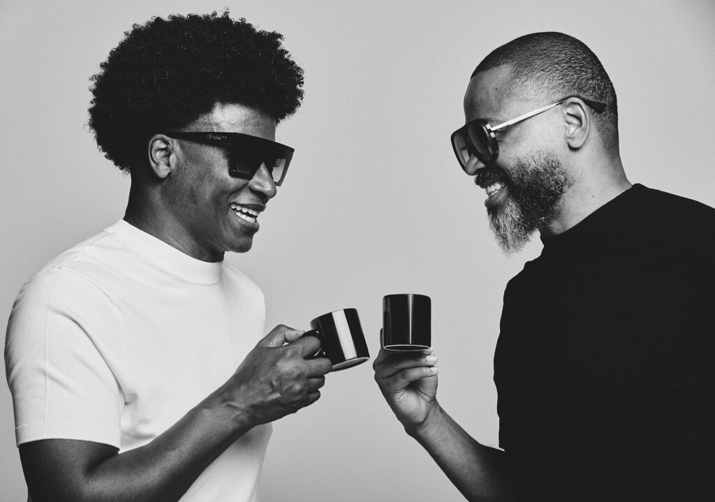 Duo Prettos faz brinde aos 50 anos do primeiro álbum solo de Cartola em tributo reverente ao mestre do samba