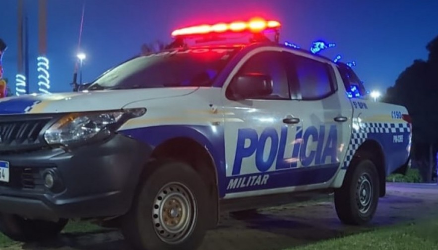 Motorista bêbado é preso suspeito de provocar acidente que deixou uma mulher ferida, diz PM