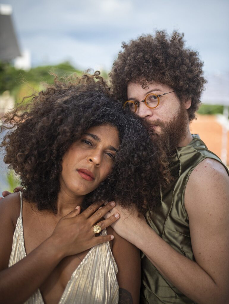 Josyara e Martins saem em turnê pelo Brasil com show conjunto ‘Deu match’