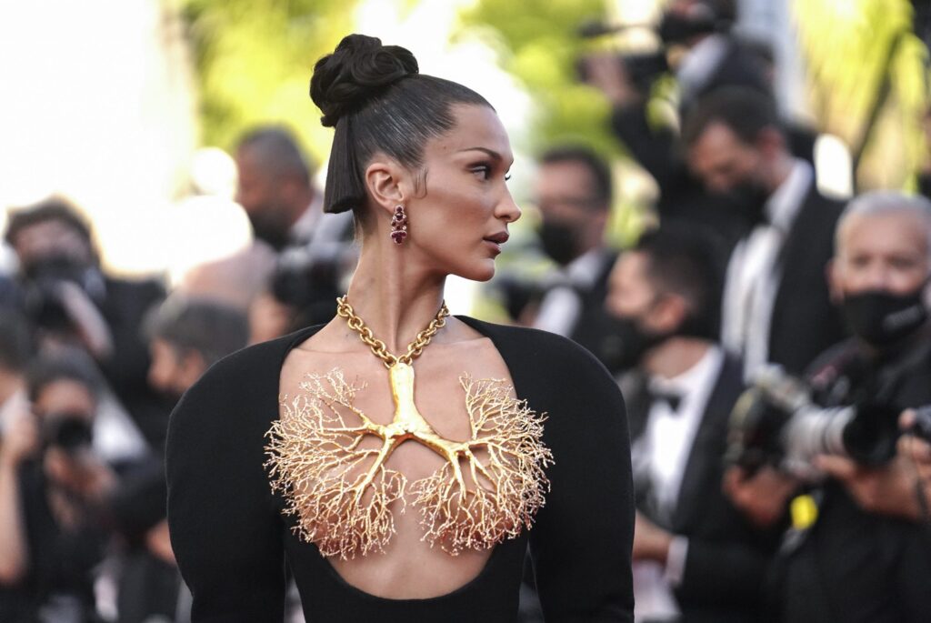 Festival de Cannes proíbe nudez e ‘roupas volumosas’ no tapete vermelho