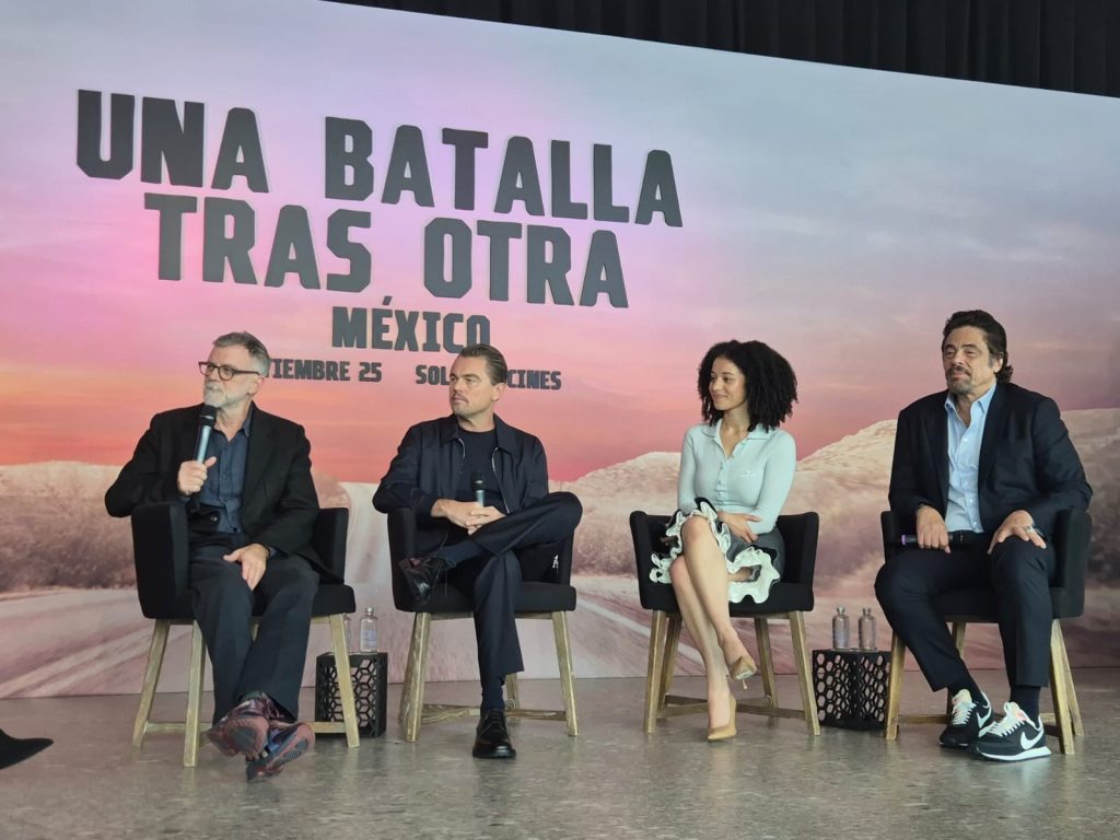 ‘Heroísmo às vezes é estar presente’, diz Leonardo DiCaprio sobre relação de pai e filha em ‘Uma batalha após a outra’