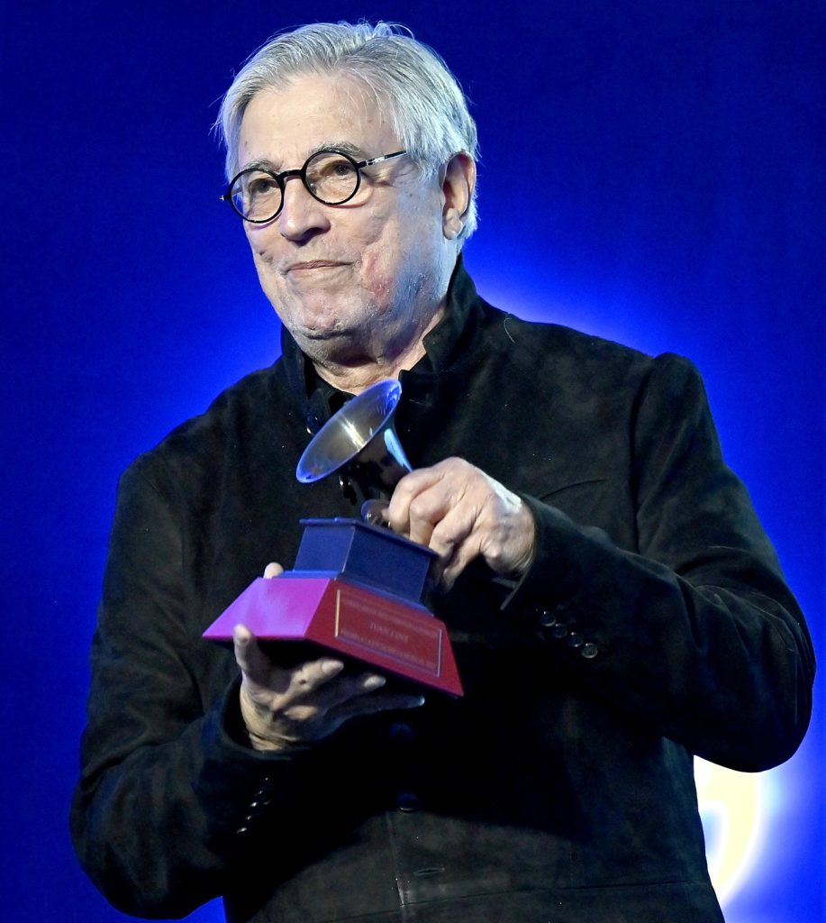Grammy Latino 2025 faz justiça a Ivan Lins ao premiar o artista brasileiro em Las Vegas pelo conjunto da grande obra