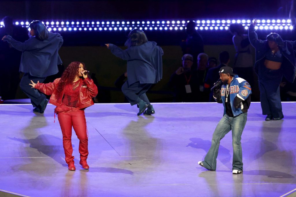 Rap fora do top 40 da ‘Billboard’ após 35 anos expõe crise criativa e despolitização do estilo