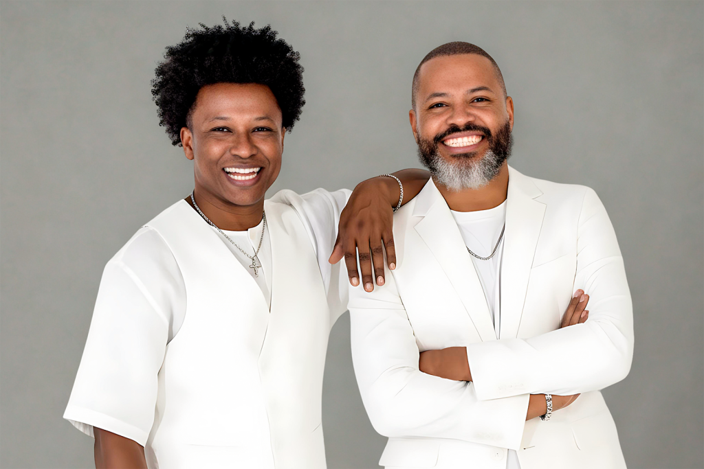 Duo Prettos amplia o repertório para fazer a roda girar com as músicas novas do álbum ‘O show deve continuar…’