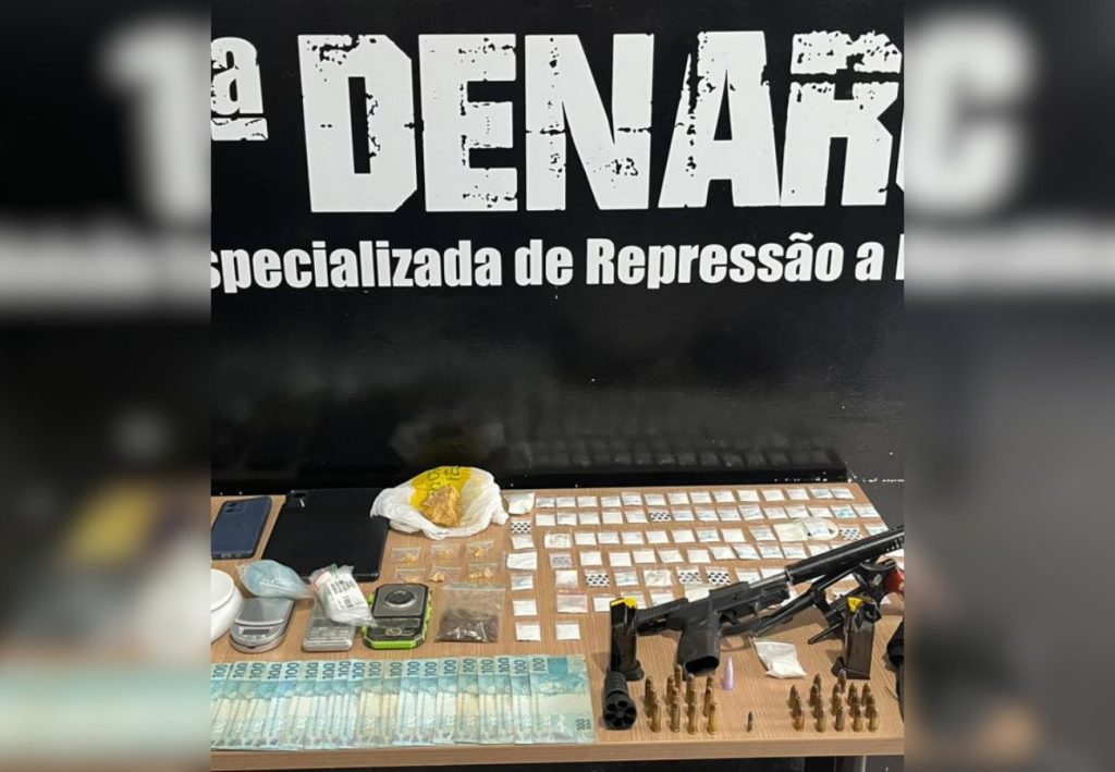Mãe e filho são presos por suspeita de tráfico de drogas em lanchonete da família, diz polícia
