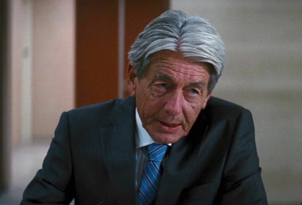 John Nolan, tio do diretor Christopher Nolan e ator em ‘Batman Begins’, morre aos 87 anos