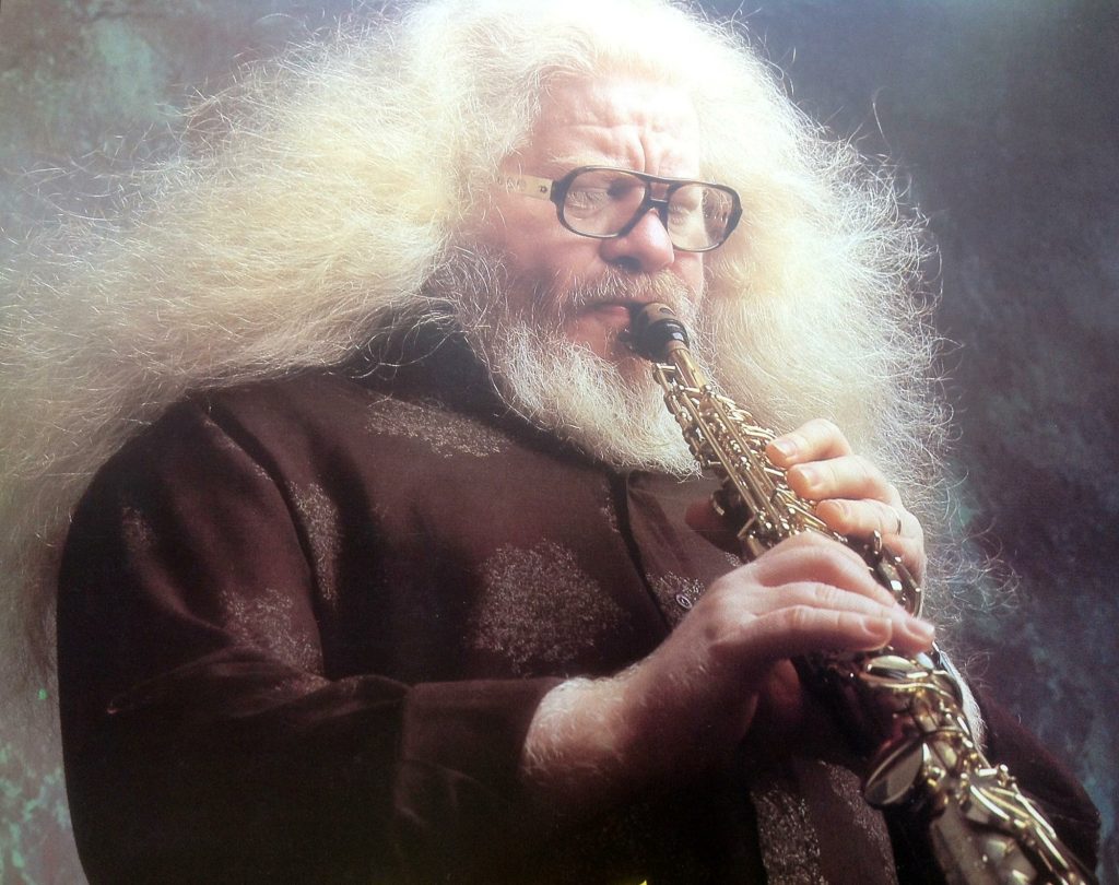Hermeto Pascoal, que faria 90 anos, resiste na memória nacional como símbolo da música livre e inclassificável