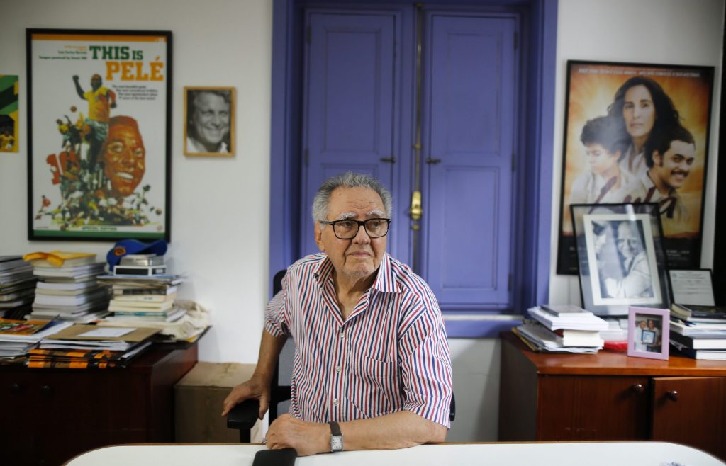 Luiz Carlos Barreto fotografou Marilyn Monroe, foi jogador de futebol amador e quase defendeu o Brasil na Olimpíada