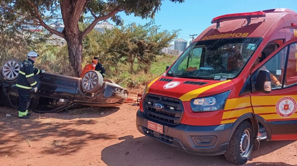 Capotamento deixa um morto e um ferido próximo a Paraíso do Tocantins