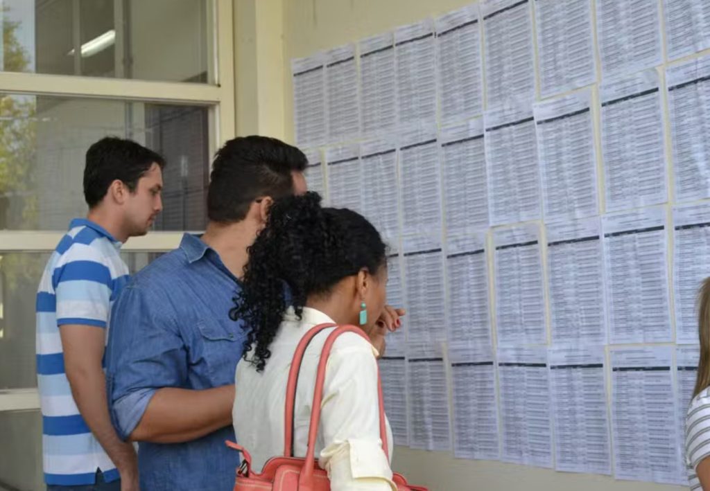 Tocantins tem cinco concursos abertos com salários de até R$ 17,7; veja vagas