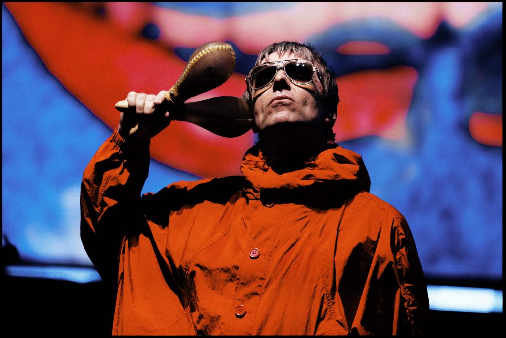 Liam Gallagher xinga brasileiro que reclamou de ‘Wonderwall’ como tema da Inglaterra na Copa