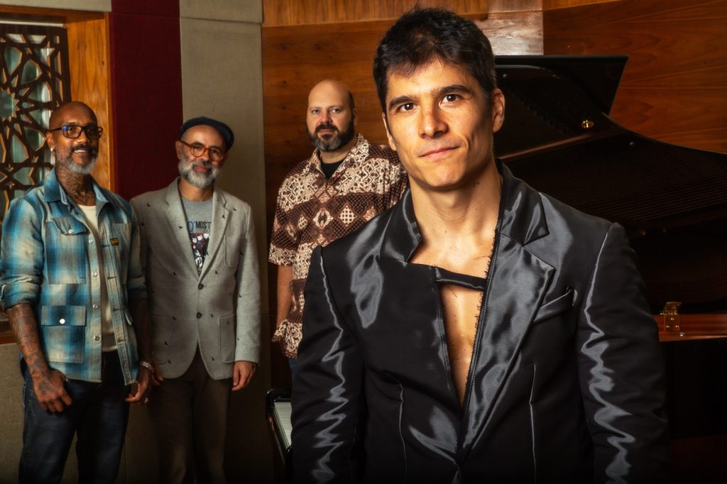 Samba raro da obra de Benito Di Paula emerge em álbum de Rodrigo Vellozo