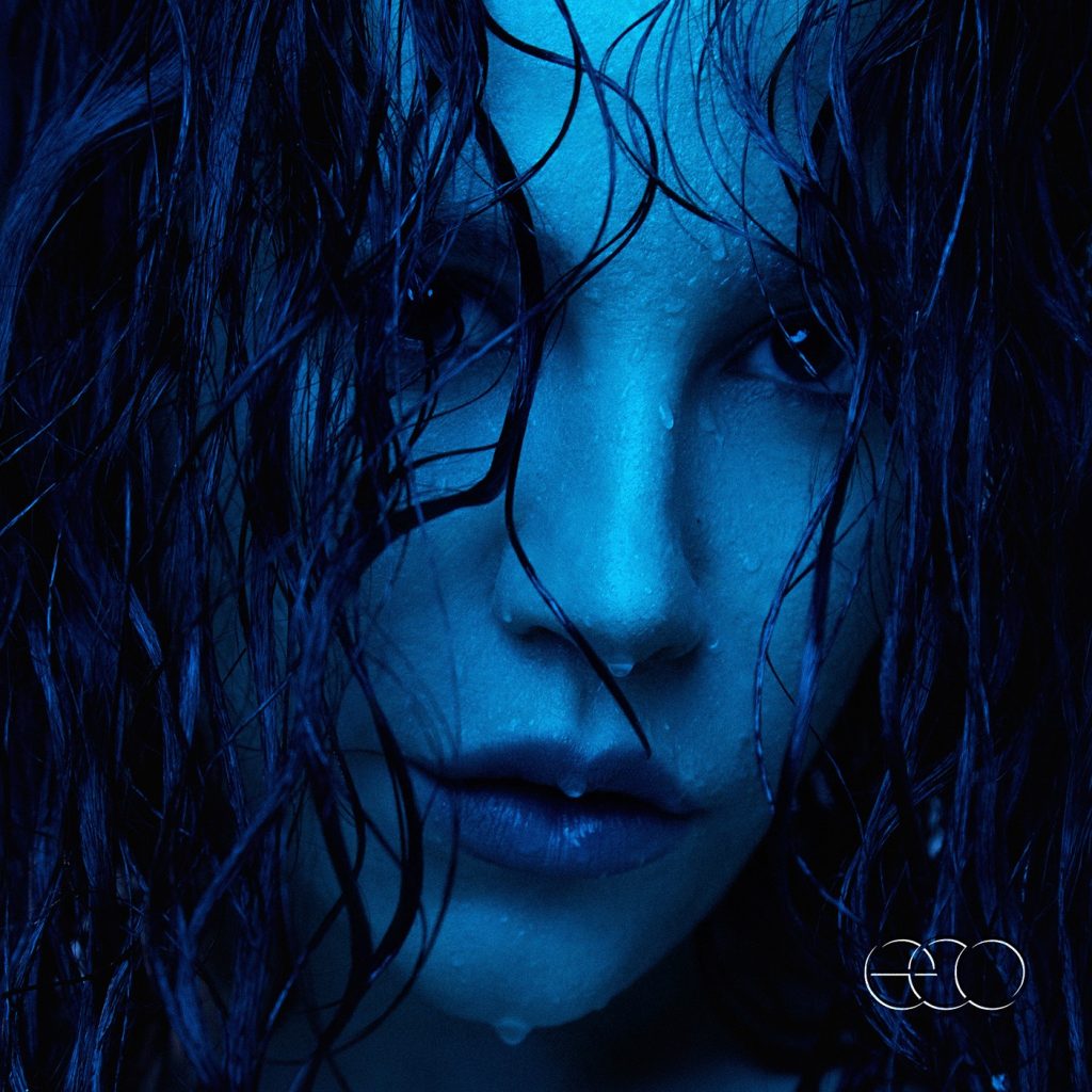 Aos 30 anos, Priscilla proclama a independência com a edição de ‘Eco’, terceiro álbum após a conversão ao pop